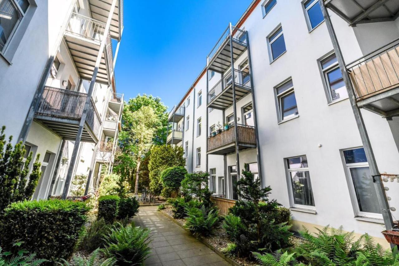 Moderne Wohnung In Zentraler Lage Mit Balkon - Wlan Magdeburg Exterior photo